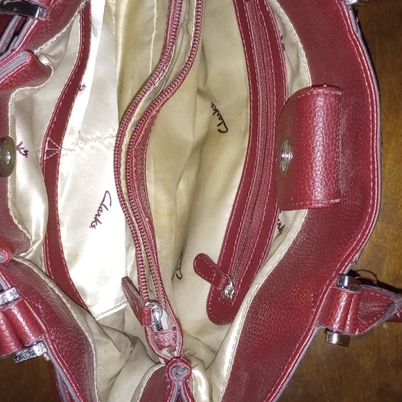 Red Hand Bag - Picture 4 of 15